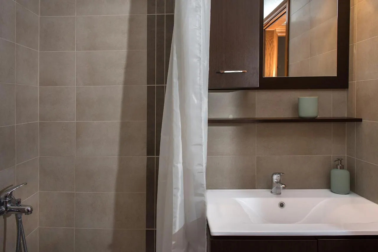 Pleiades Casual Living Apartment Nea Roda